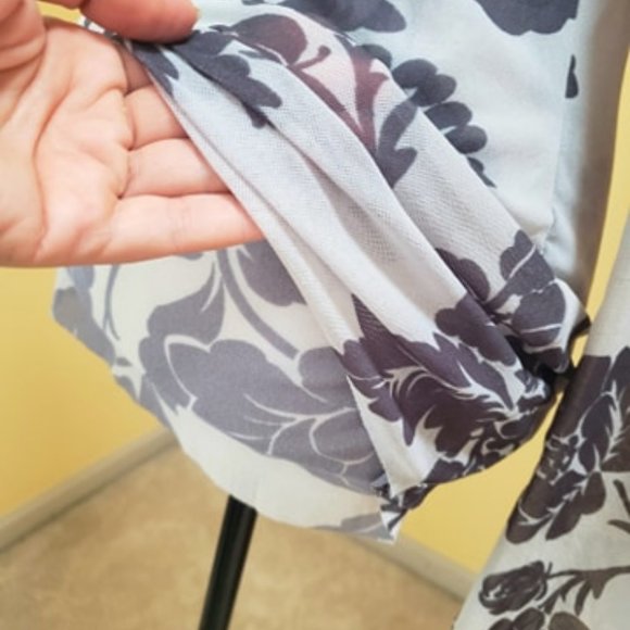 ~Pretty Floral Fitted Mesh Tunic Shirt~ - Picture 6 of 6